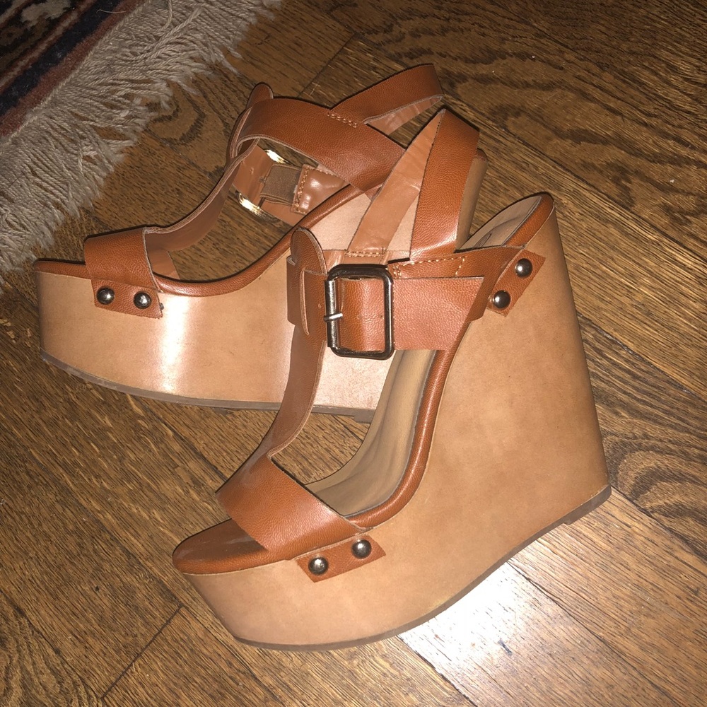 T-strap platform wedges